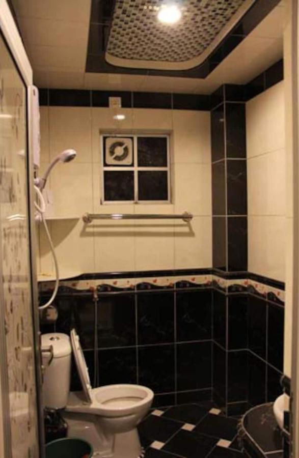 קמרון היילנדס Crown Imperial Court Apartment מראה חיצוני תמונה